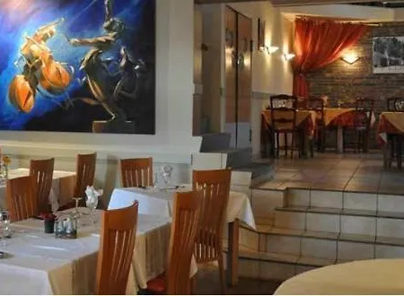 Palais Des Fleurs Restaurant La Cremaillere 엑스레뱅