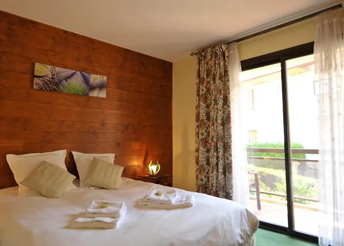 מלון Palais Des Fleurs Restaurant La Cremaillere