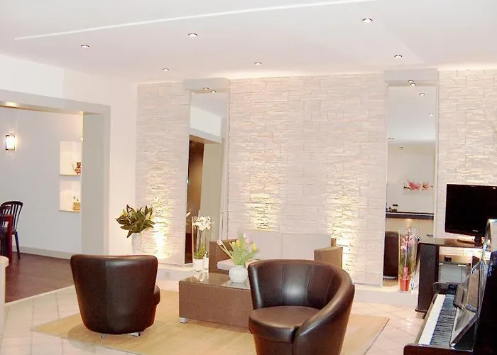 מלון Palais Des Fleurs Restaurant La Cremaillere 3*