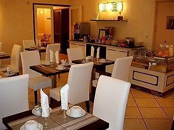 Palais Des Fleurs Restaurant La Cremaillere מלון