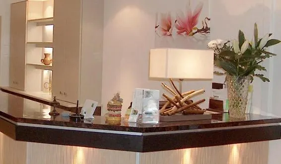 Palais Des Fleurs Restaurant La Cremaillere Szálloda Aix-les-Bains